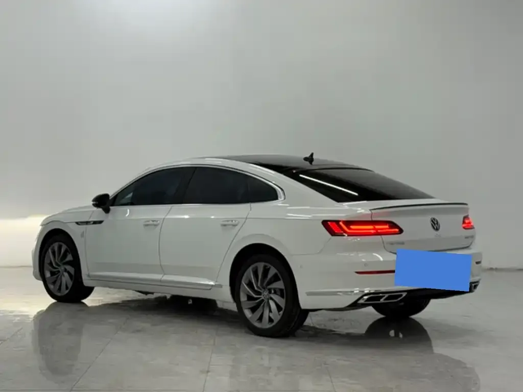 Volkswagen CC 2024 из CN, фото 9