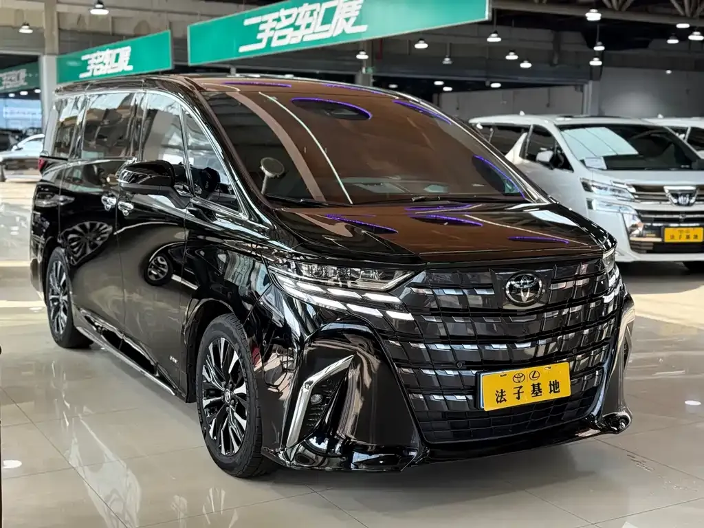 Toyota Alphard 2024 из CN, фото 10