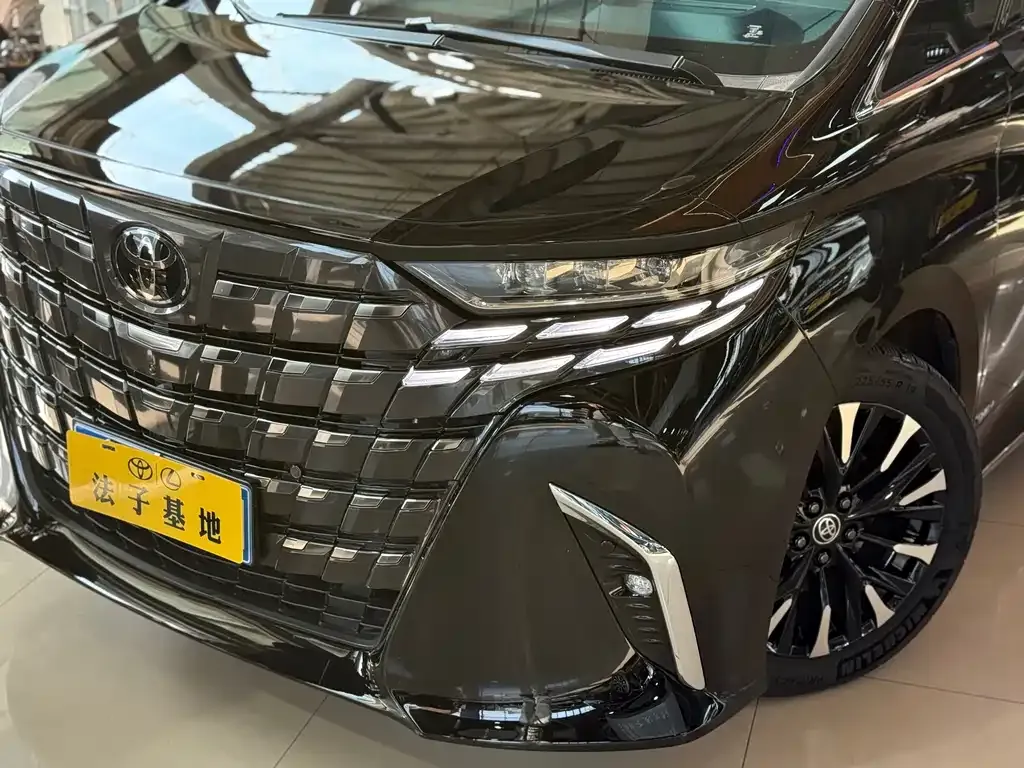 Toyota Alphard 2024 из CN, фото 9