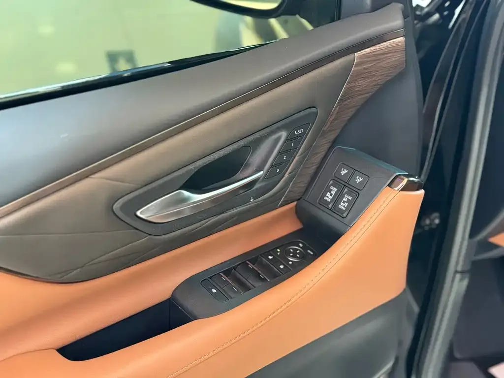 Toyota Alphard 2024 из CN, фото 4