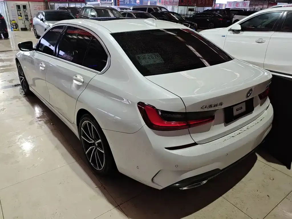 BMW 3 Series 2022 из CN, фото 3
