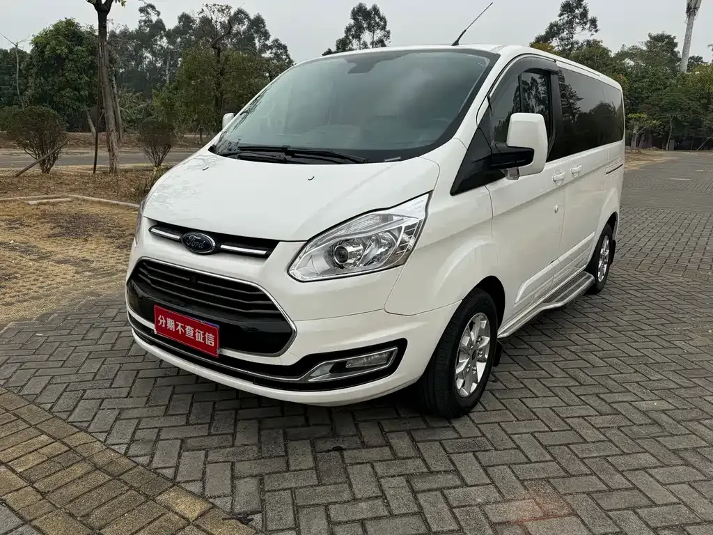 Ford Tourneo