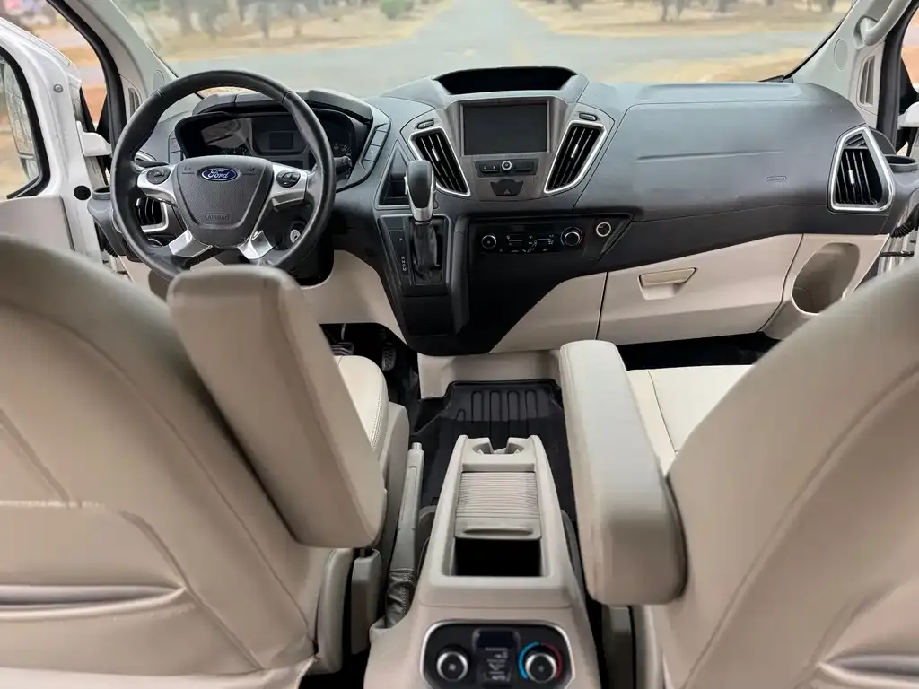 Ford Tourneo 2021 из CN, фото 5