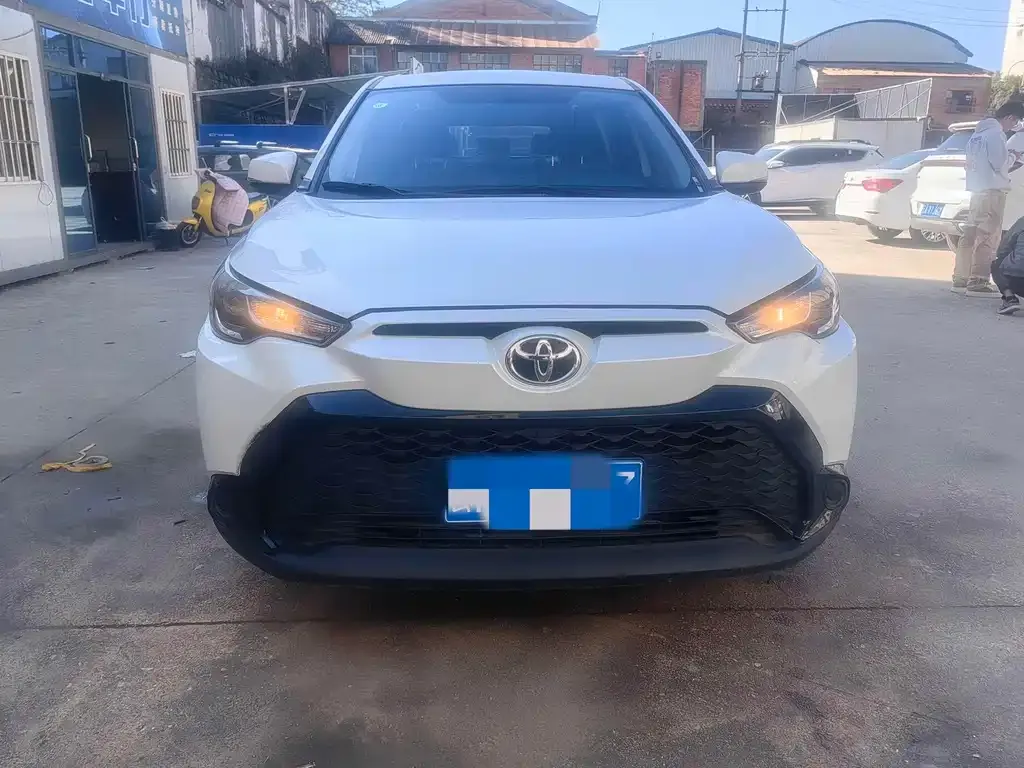 Toyota Frontlander 2023 из CN, фото 8