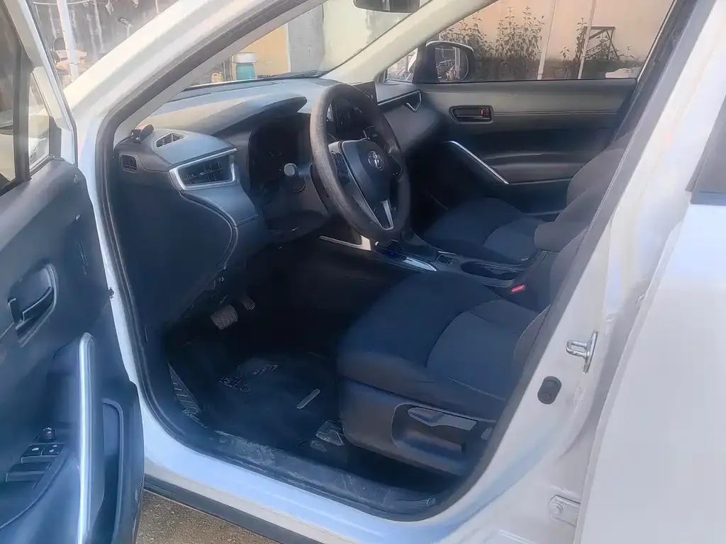 Toyota Frontlander 2023 из CN, фото 7