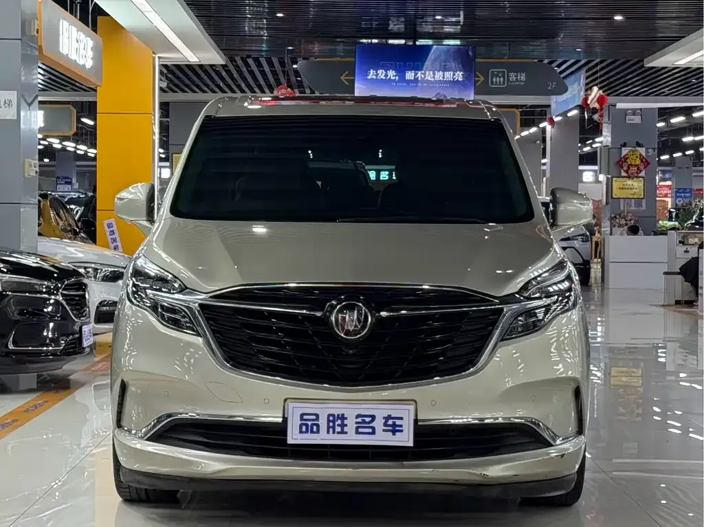 Buick GL8 2021 из CN, фото 9