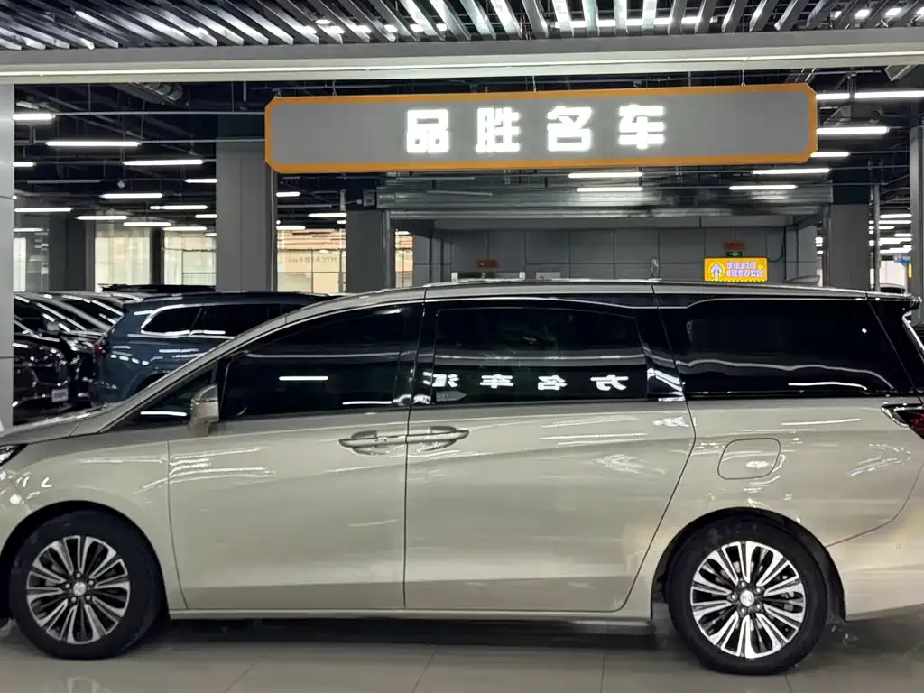 Buick GL8 2021 из CN, фото 8