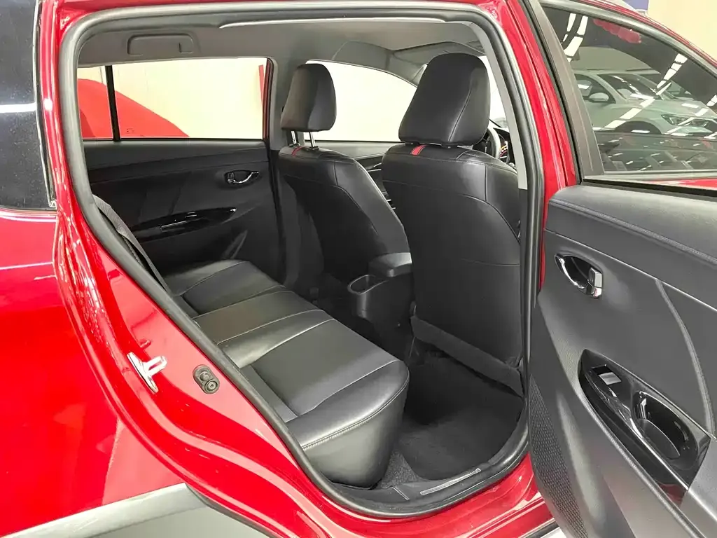 Toyota Yaris L 2022 из CN, фото 6