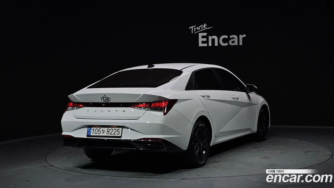 Hyundai AVANTE — фото 2