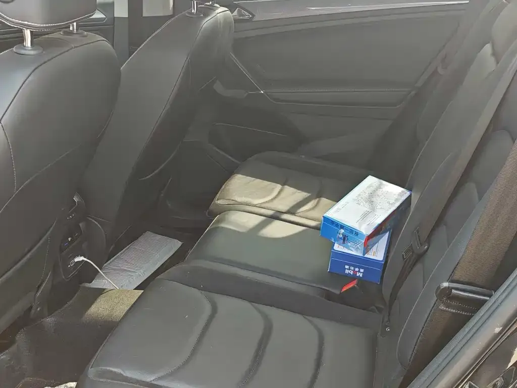 Volkswagen Tiguan L 2021 из CN, фото 2