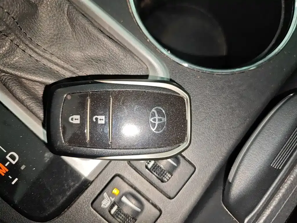 Toyota Highlander 2021 из CN, фото 2