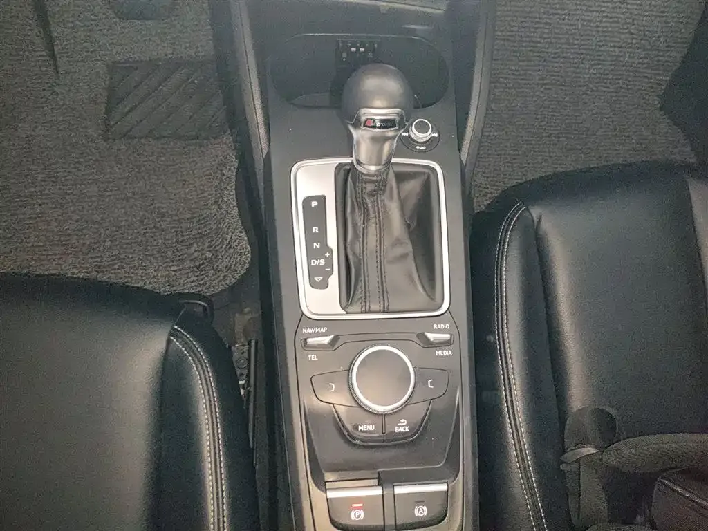 Audi Q2L 2021 из CN, фото 8