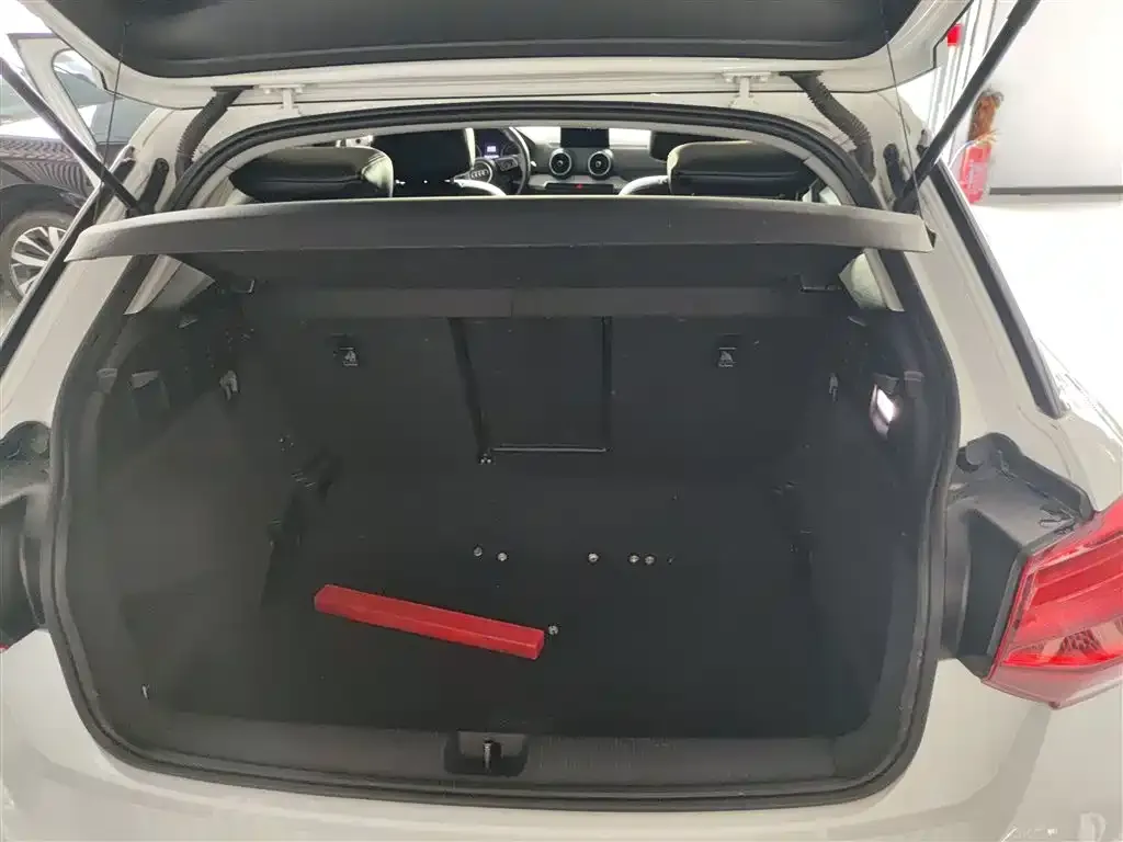 Audi Q2L 2021 из CN, фото 9