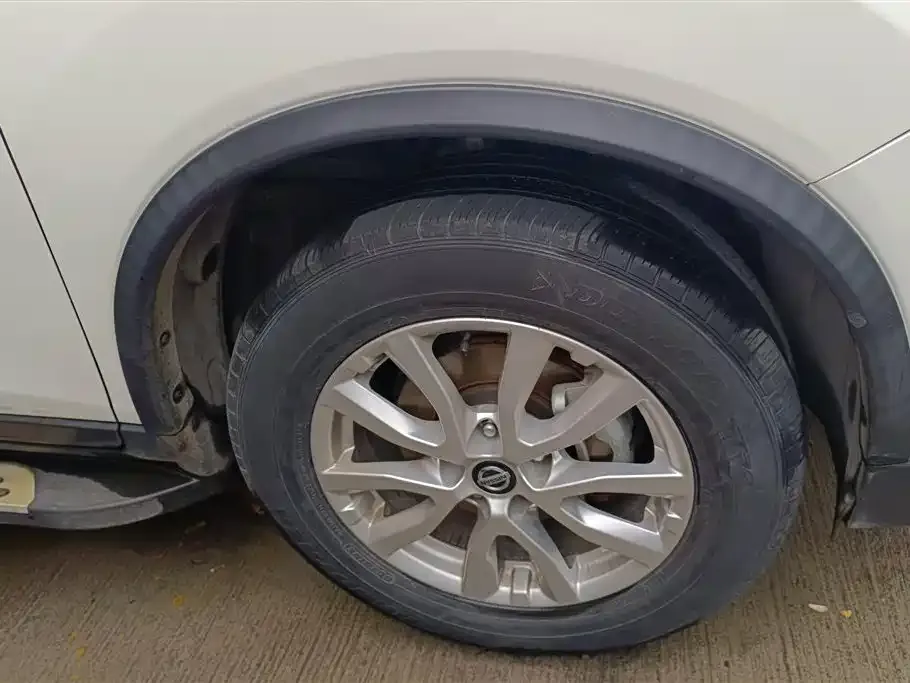 Nissan X-Trail 2021 из CN, фото 2