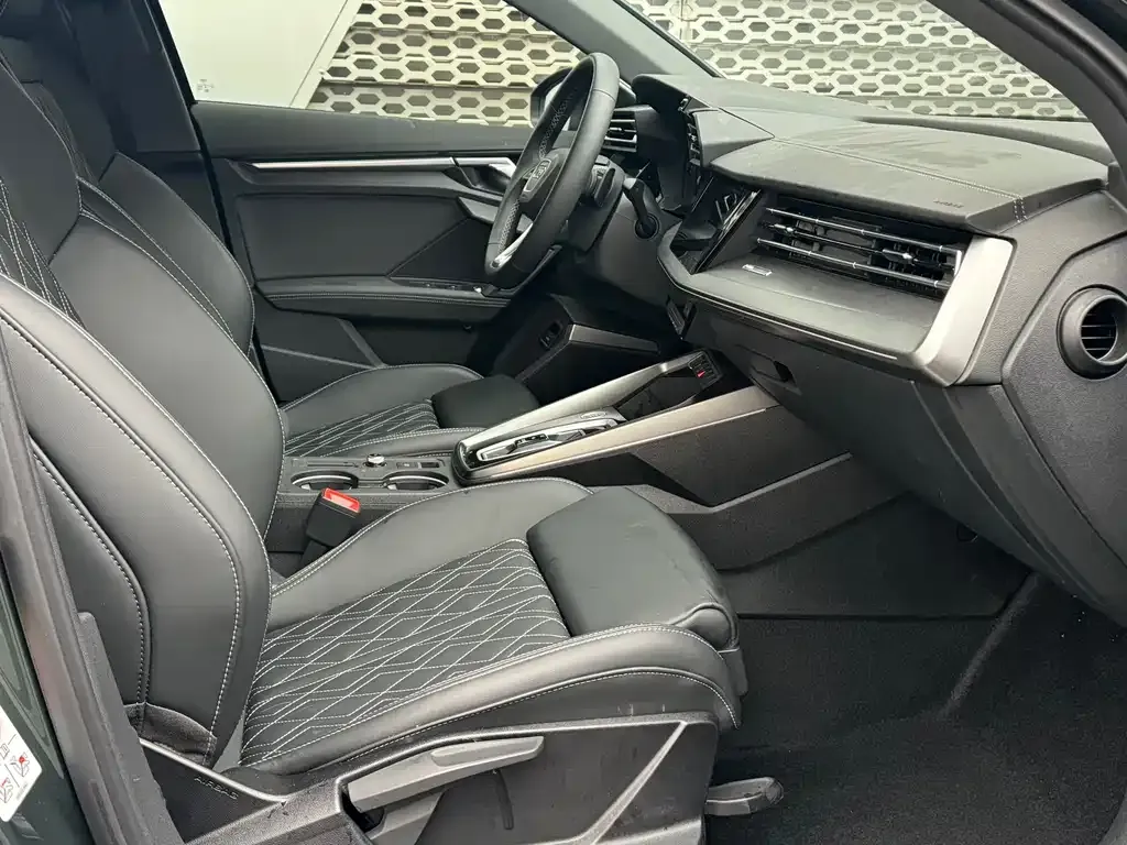 Audi A3 2025 из CN, фото 4