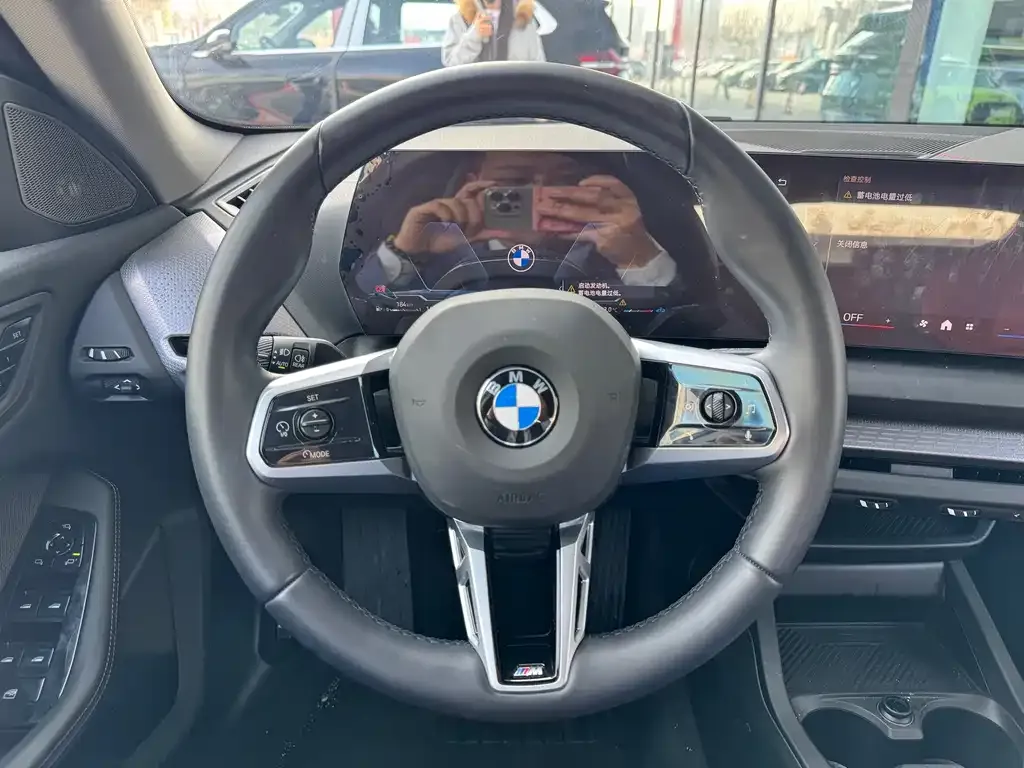 BMW 2 Series 2025 из CN, фото 4