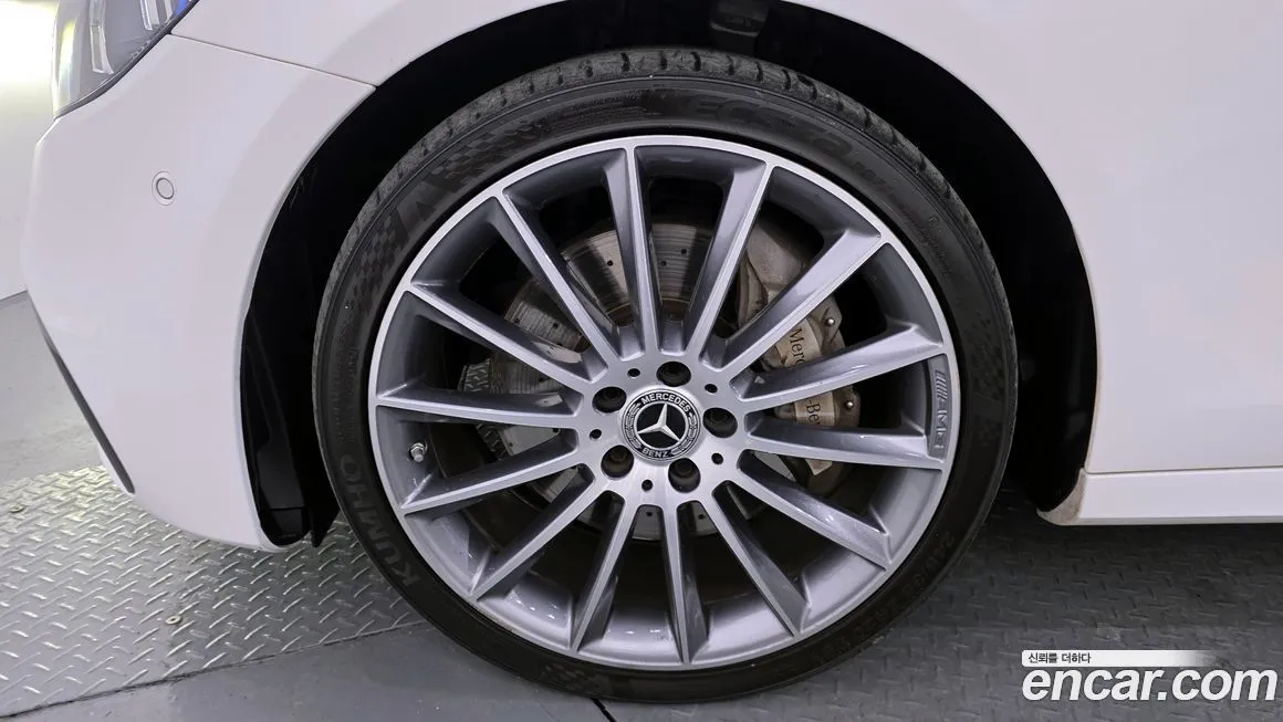 Mercedes-Benz E-Class 2021 из KR, фото 5