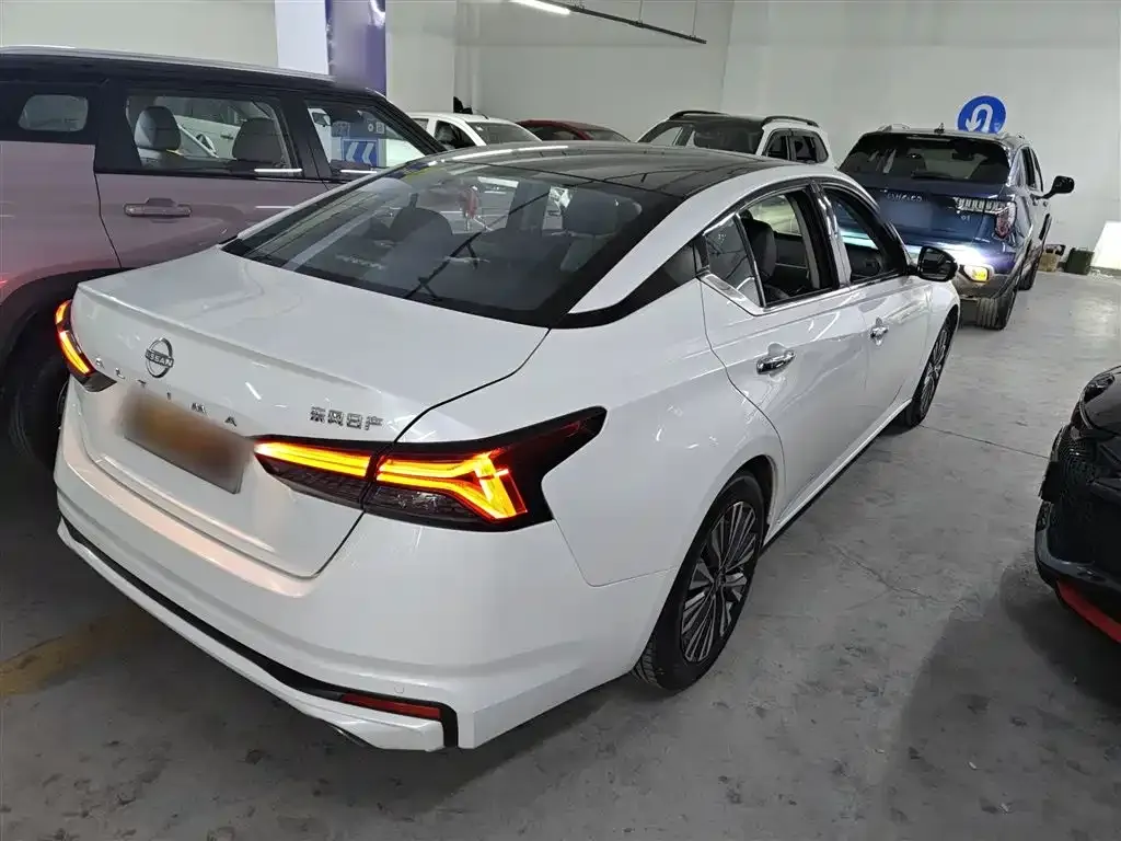 Nissan Teana 2023 из CN, фото 3