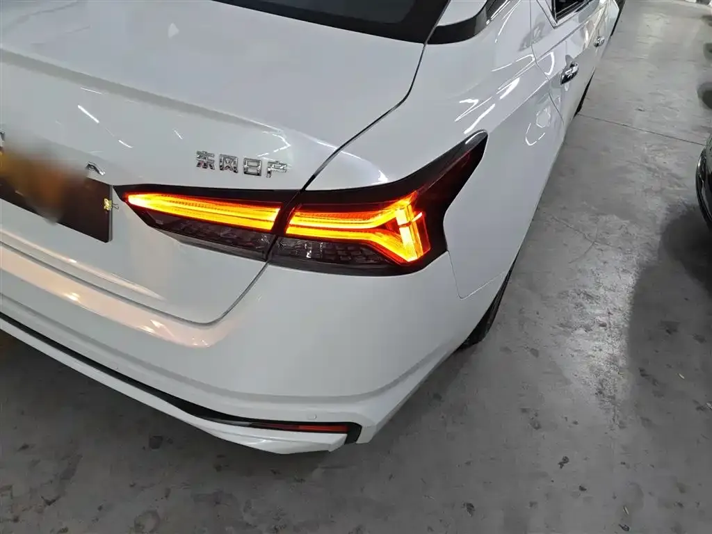 Nissan Teana 2023 из CN, фото 2