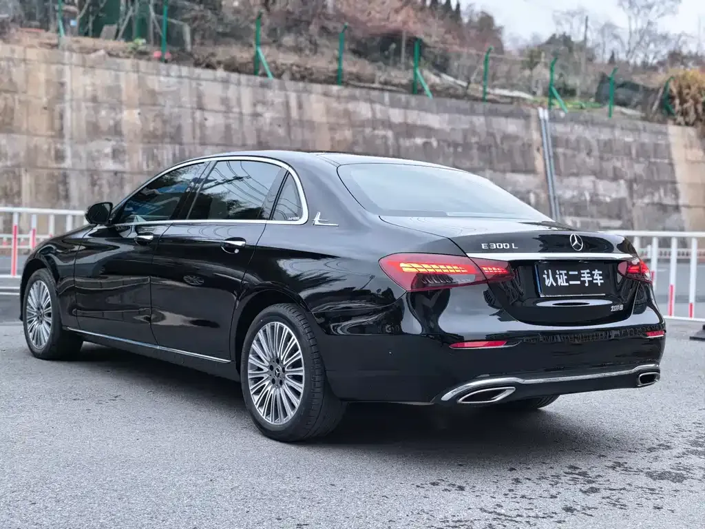 Mercedes-Benz E-Class 2022 из CN, фото 4