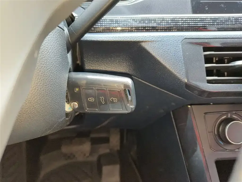 Volkswagen Lavida 2024 из CN, фото 8