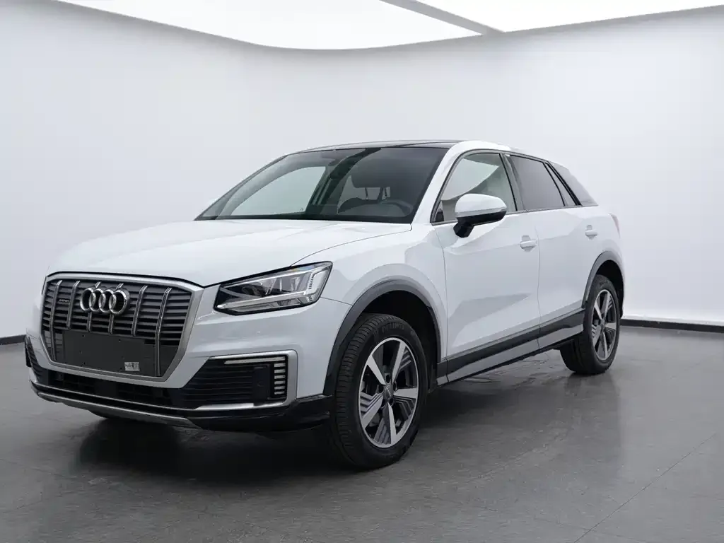Audi Q2L e-tron