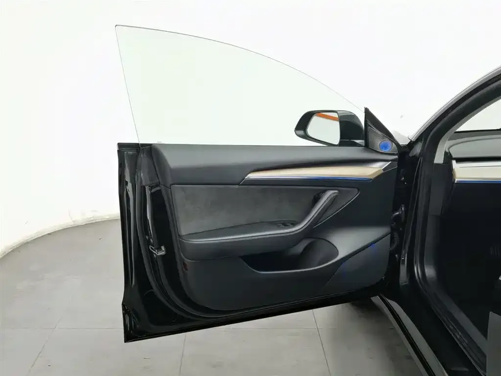 Tesla Model 3 2023 из CN, фото 6