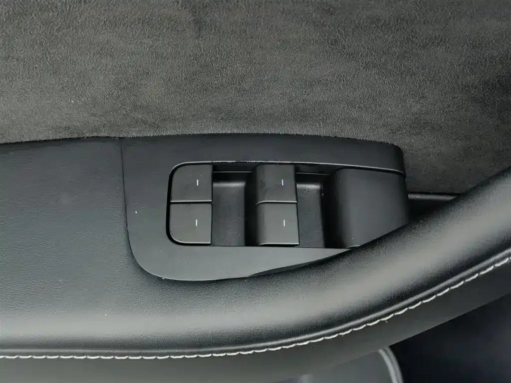 Tesla Model 3 2023 из CN, фото 10