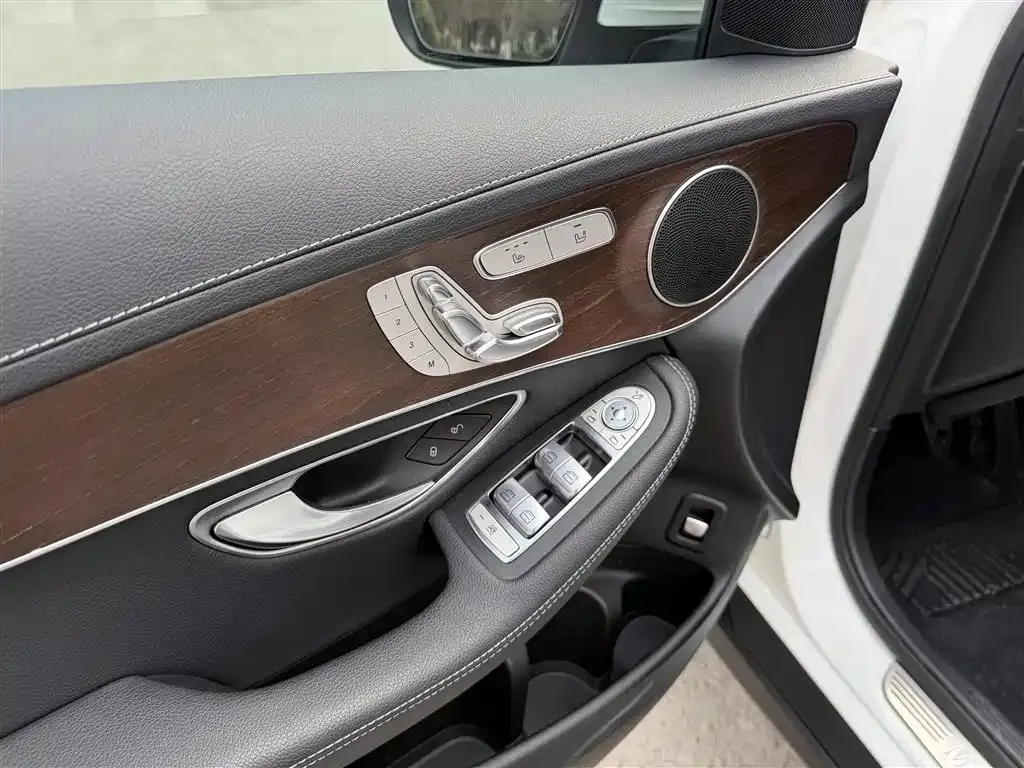Mercedes-Benz GLC 2021 из CN, фото 9