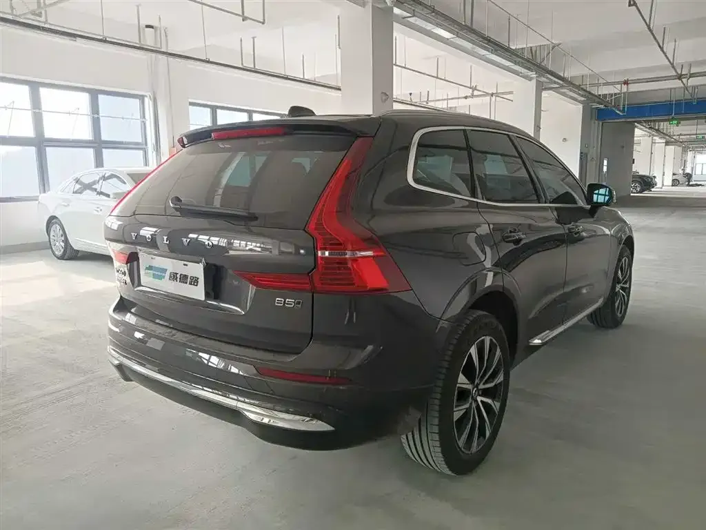 Volvo XC60 2024 из CN, фото 3