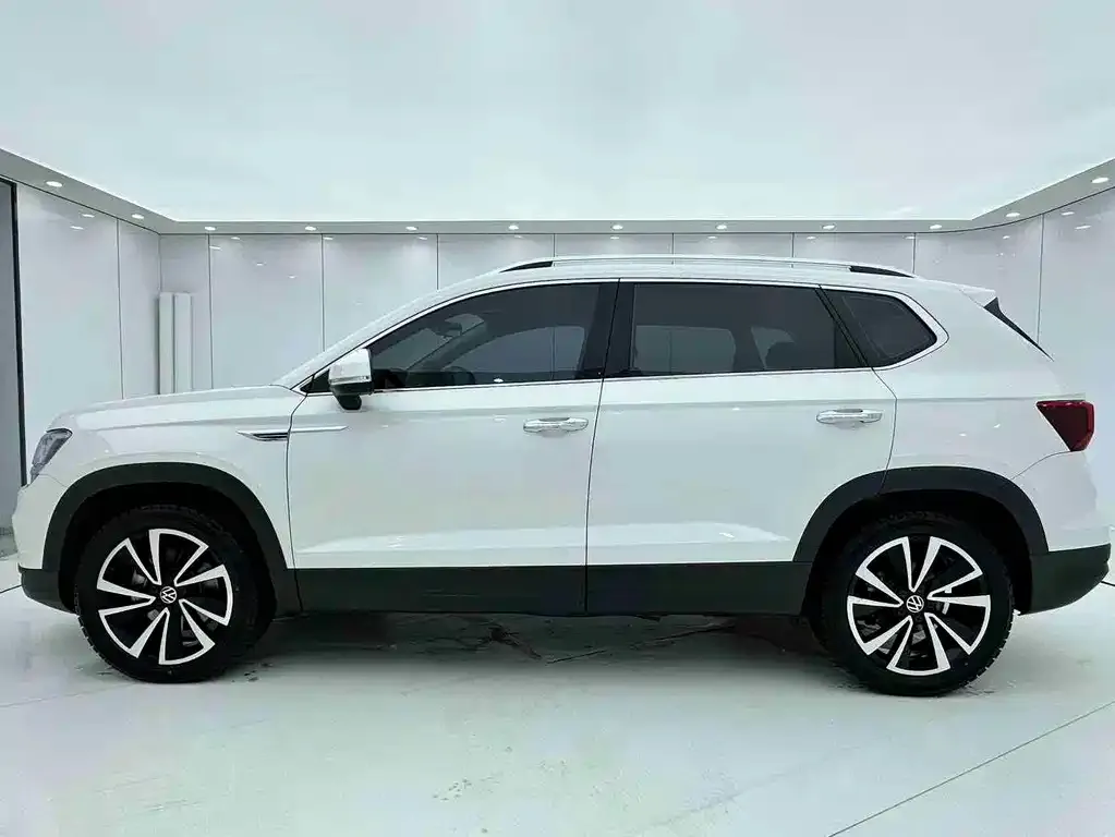 Volkswagen Tharu 2021 из CN, фото 8