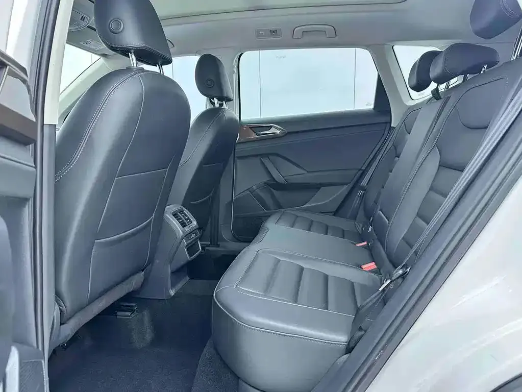 Volkswagen Tharu 2021 из CN, фото 3