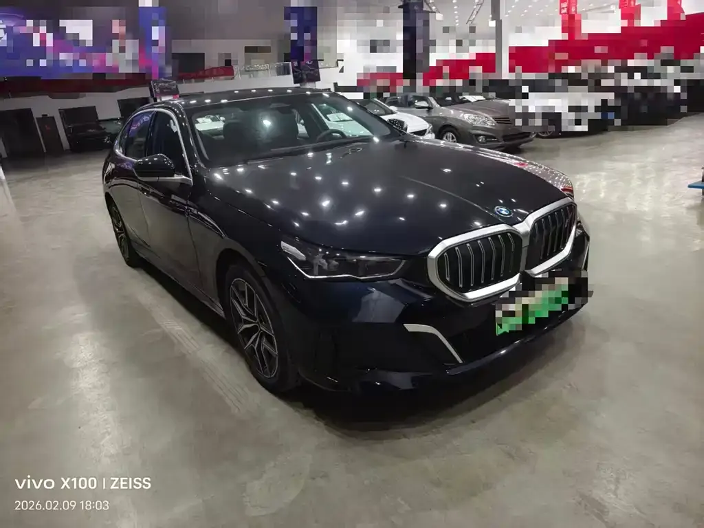 BMW i5 2025 из CN, фото 4