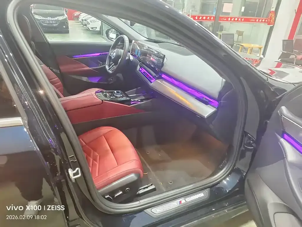 BMW i5 2025 из CN, фото 8