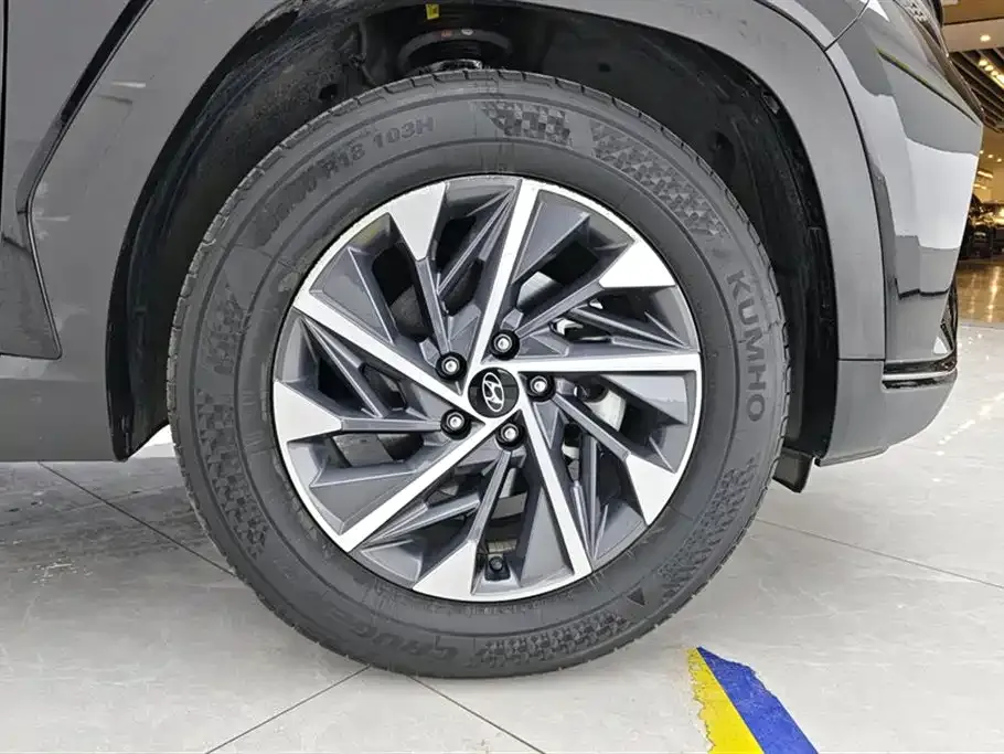 Hyundai Tucson — фото 9
