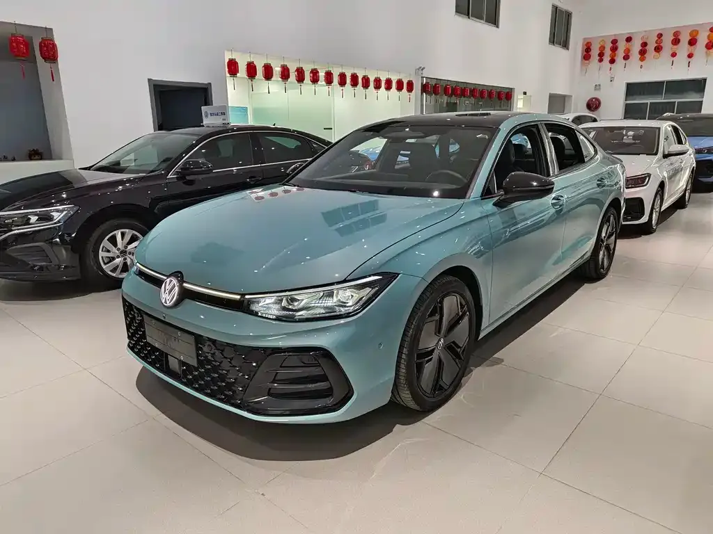 Volkswagen Passat 2024 из CN, фото 1