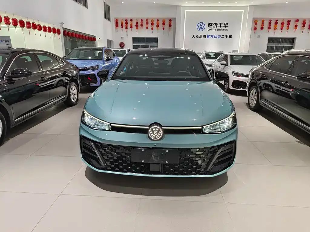 Volkswagen Passat 2024 из CN, фото 4