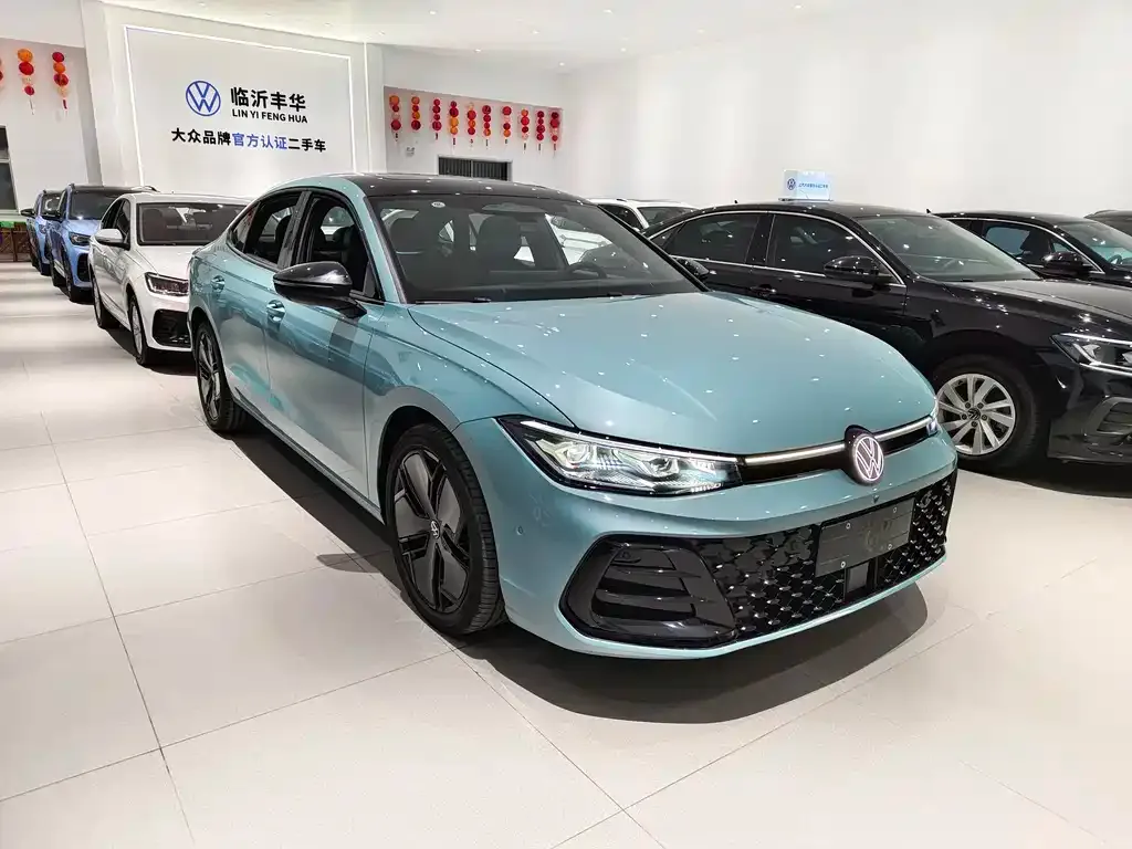 Volkswagen Passat 2024 из CN, фото 2