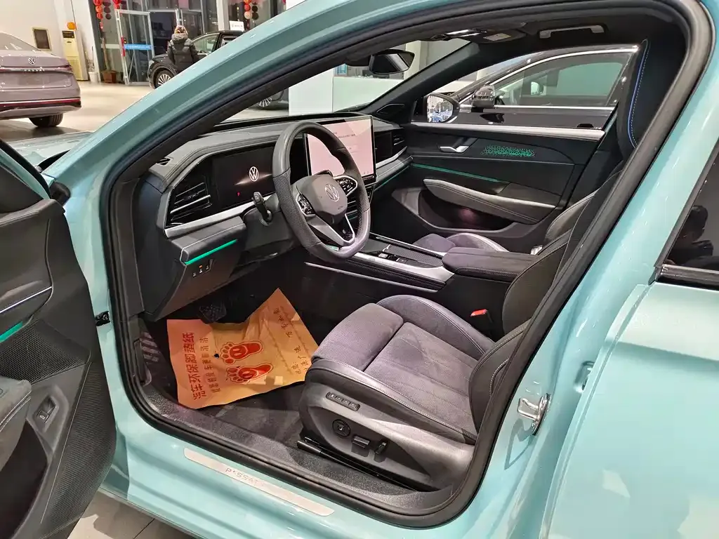Volkswagen Passat 2024 из CN, фото 7