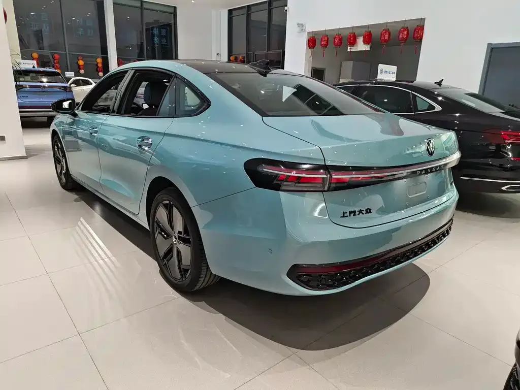 Volkswagen Passat 2024 из CN, фото 9
