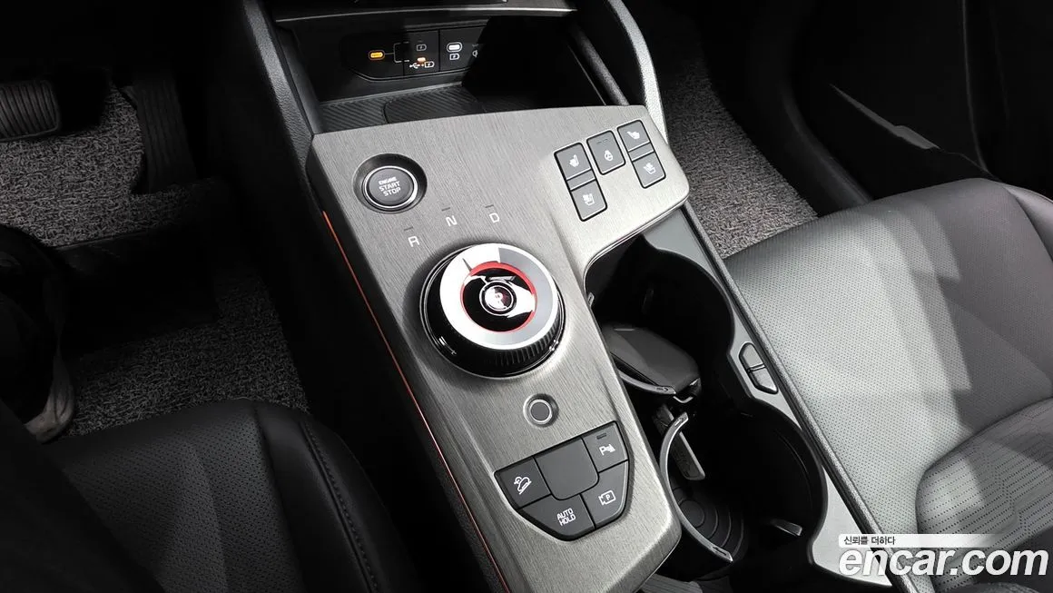 Kia Sportage — фото 9