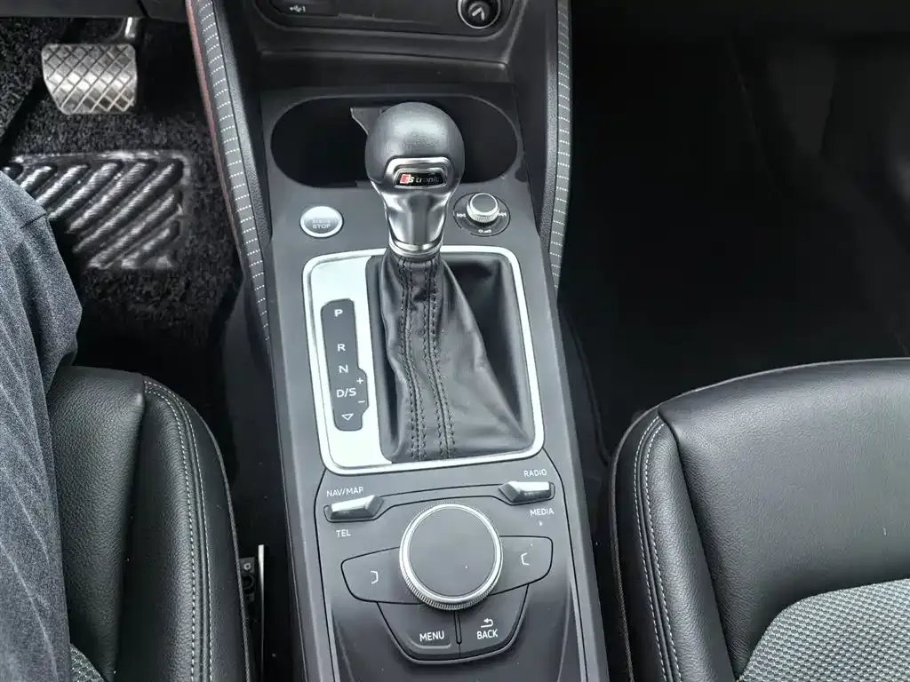 Audi Q2L 2021 из CN, фото 7