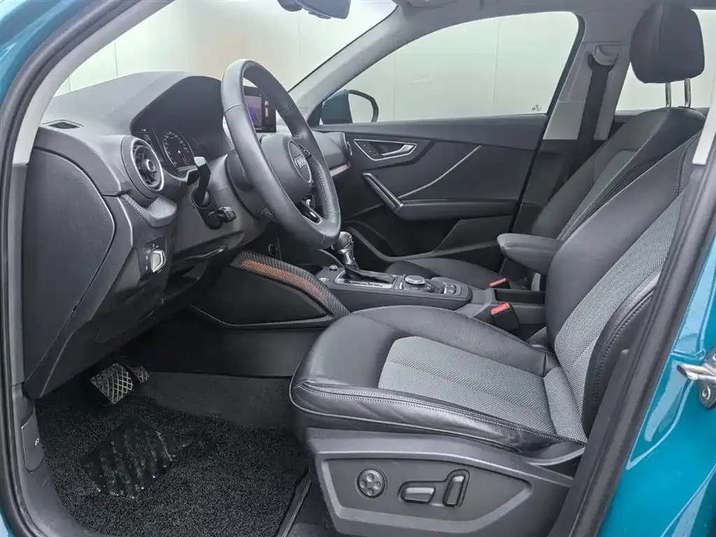 Audi Q2L 2021 из CN, фото 10