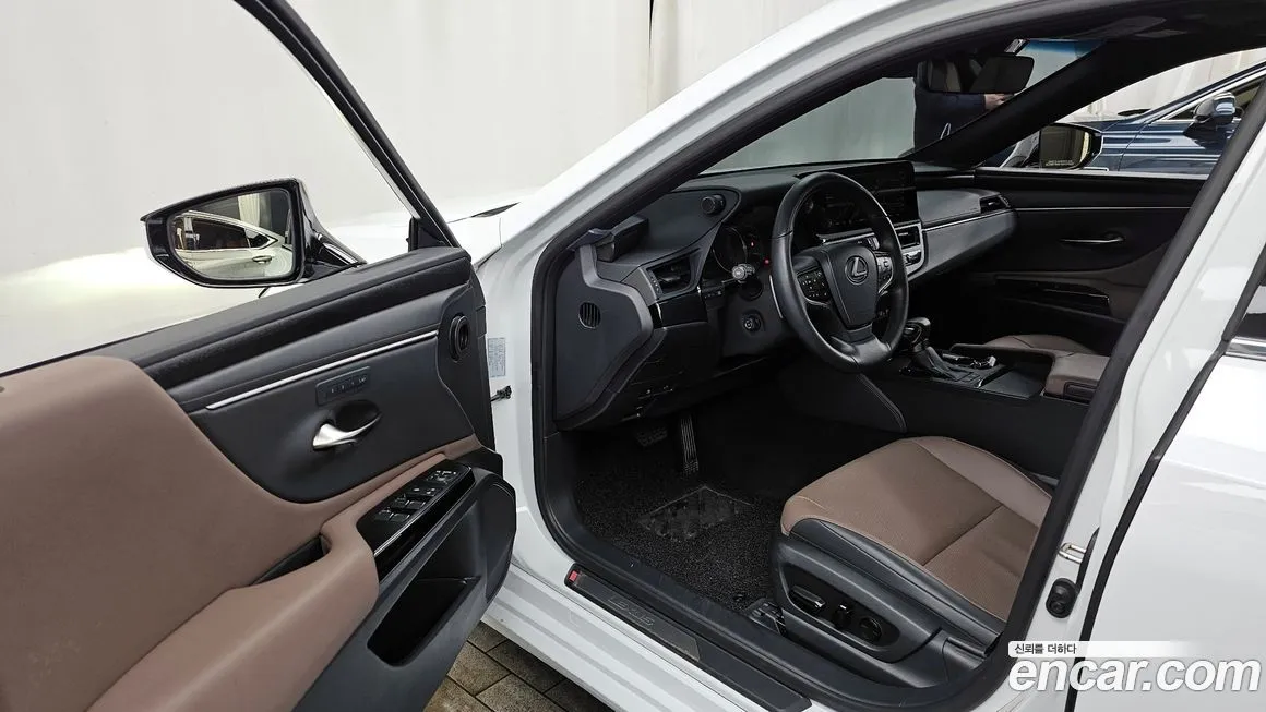 Lexus ES 2024 из KR, фото 2