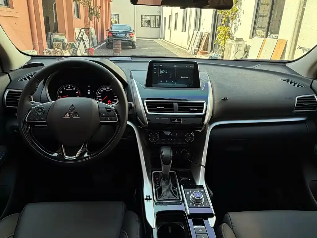 Mitsubishi Eclipse Cross 2021 из CN, фото 2