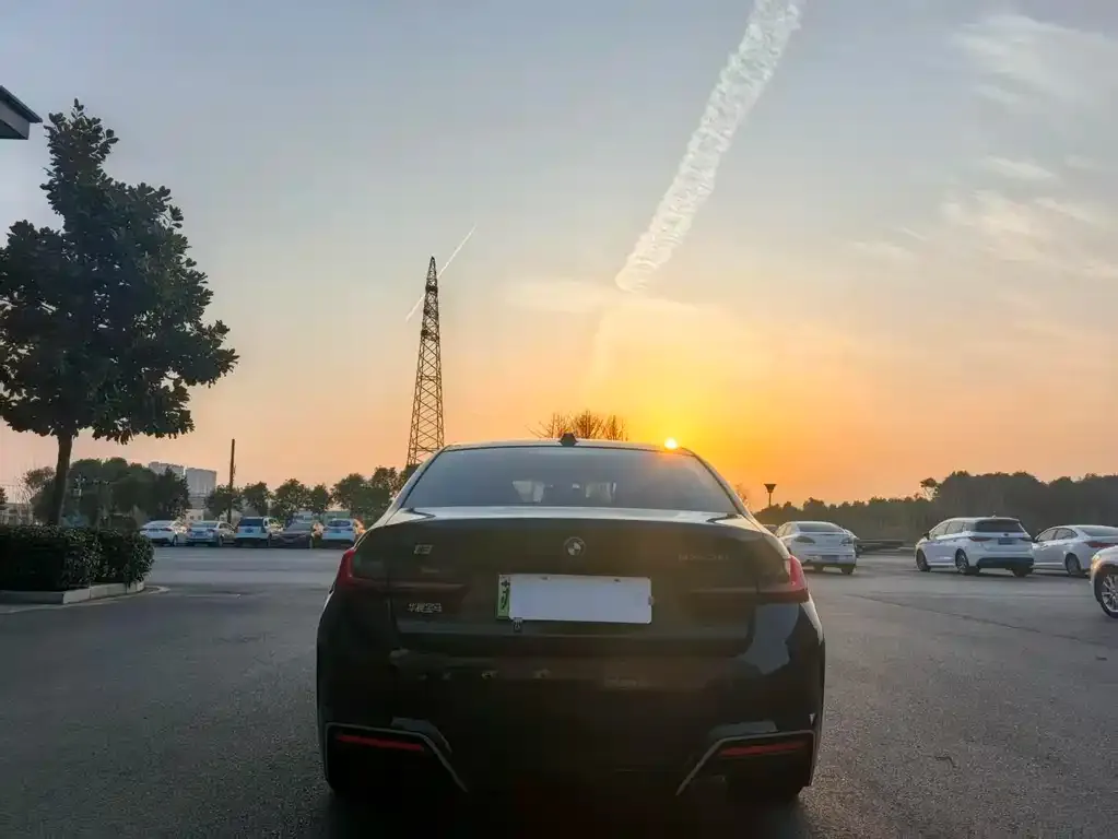 BMW i3 2025 из CN, фото 2
