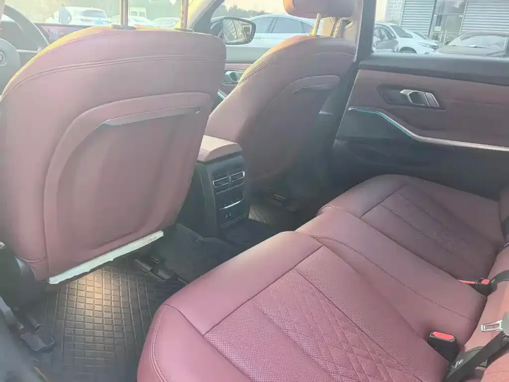 BMW i3 2025 из CN, фото 6