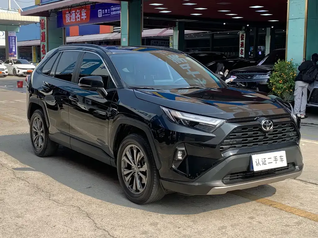 Toyota RAV4 2023 из CN, фото 7