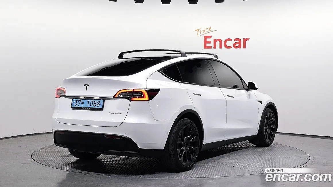 Tesla Model Y 2022 из KR, фото 7