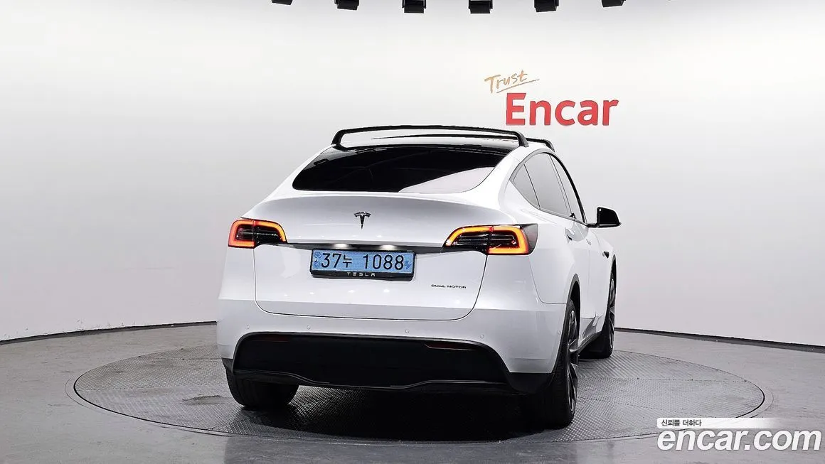 Tesla Model Y 2022 из KR, фото 4